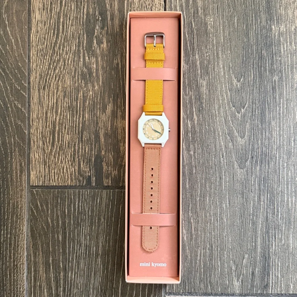 Mini Kyomo Kids’ Sunburn Watch—Japanese Movement - Picture 4 of 16